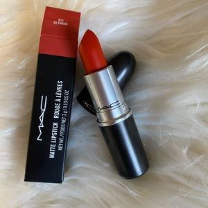 Brand New Mac lipstick in shade So Chaud